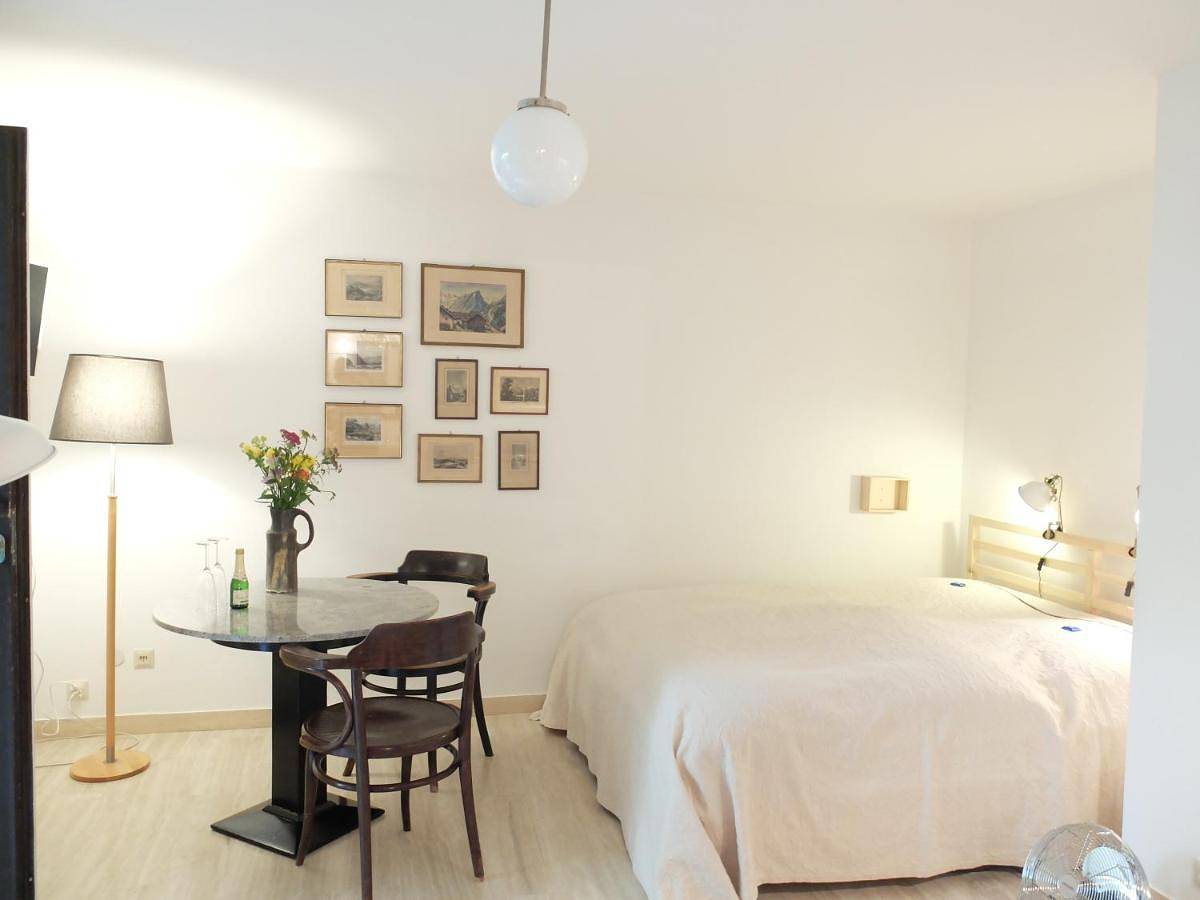 Ganze Wohnung, Ferienstudio-Apartment Tausendfreund "adults only" am Chiemsee in Breitbrunn am Chiemsee, Chiemsee