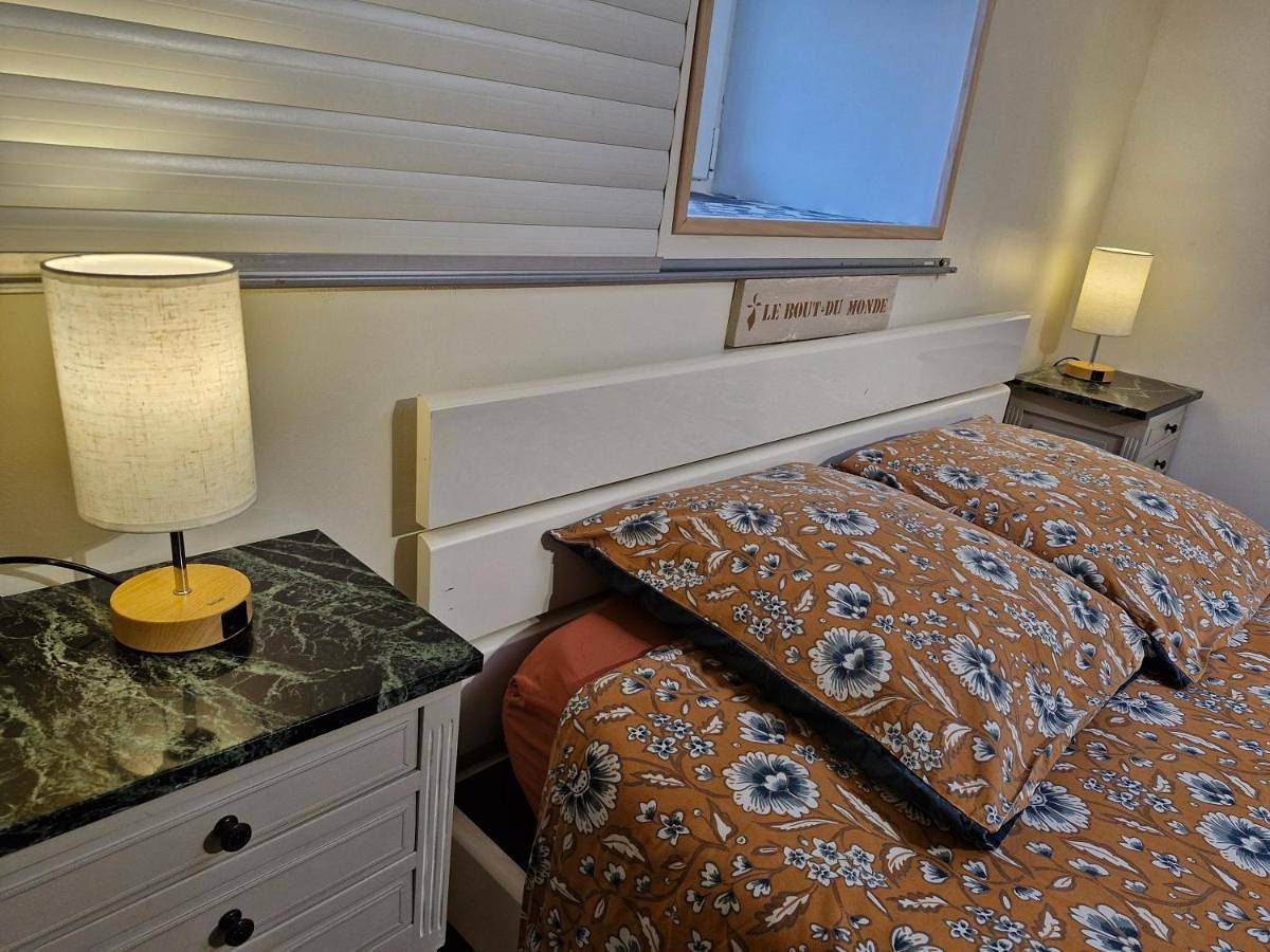 Gîte Kerlosvézan - 2 personnes - Proche Mer - Randonnée - V45 in Lampaul-Ploudalmézeau, Région de Brest