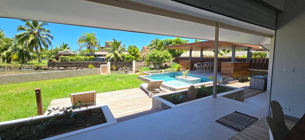 Villa Noa Vai in tiahura in Ha'apiti, Mo'orea
