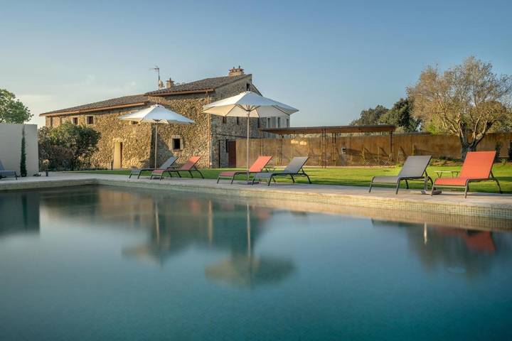 Hôtel pour 2 personnes, avec vue ainsi que jardin et piscine à Vall-llobrega - 3