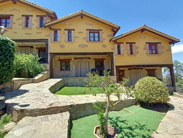 Casa de vacaciones para 6 personas, con jardín además de piscina y terraza, Se admiten mascotas en Valle del Ambroz - 2