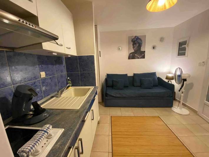 Apartamento entero, Apartamento luminoso con terraza y piscina en Le Gosier in Le Gosier, Guadalupe