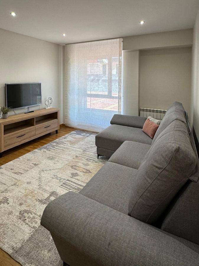 Gîte pour 6 personnes, avec jardin à Brión - 4