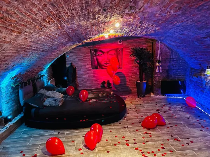 Hotel para 2 personas, con jacuzzi - 1