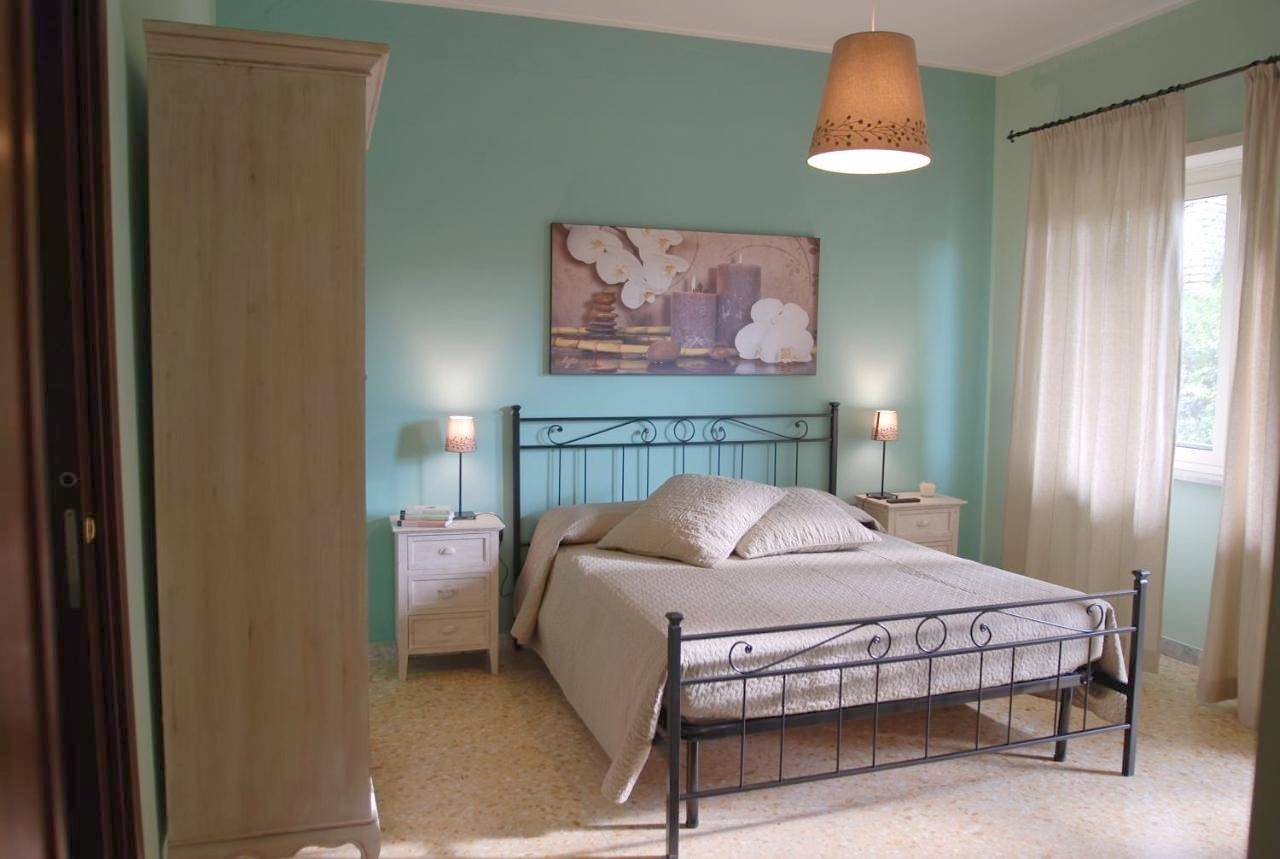 Double Room with Private Bathroom in Anguillara Sabazia, Lago di Bracciano