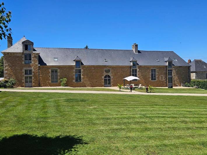 Location de vacances pour 2 personnes, avec Jardin et Vue à Taden - 2