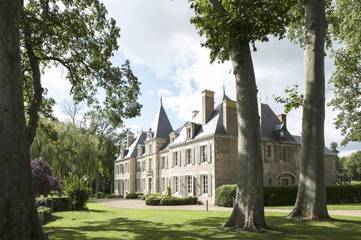 Chambre d’hôte pour 2 personnes, avec vue ainsi que piscine et jardin dans Nièvre