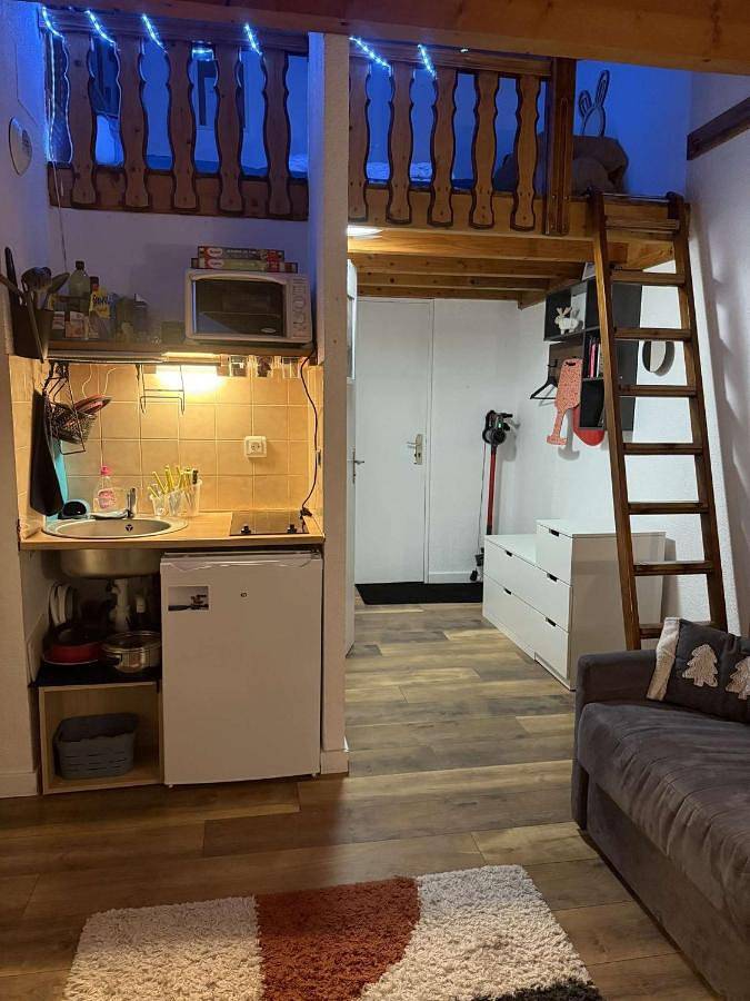 Gîte pour 4 personnes, avec balcon et vue à Bellevaux - 2