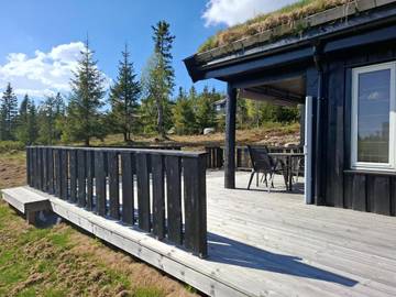Gîte pour 8 personnes, avec terrasse et sauna dans Bø