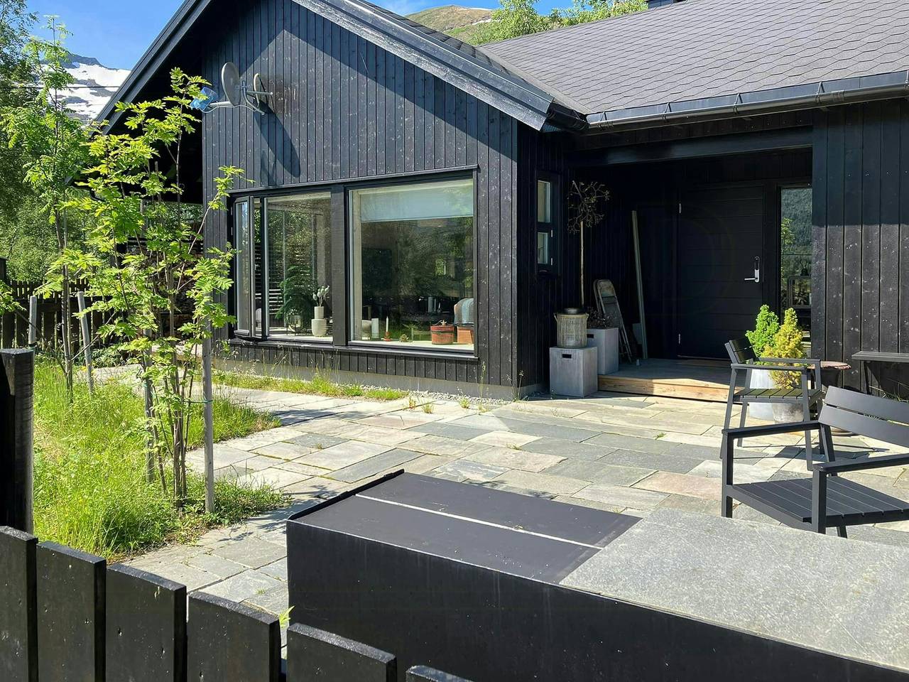 Charmantes Ferienhaus in wunderschöner Berglandschaft in Sunnmørsalpane, Sykkylven