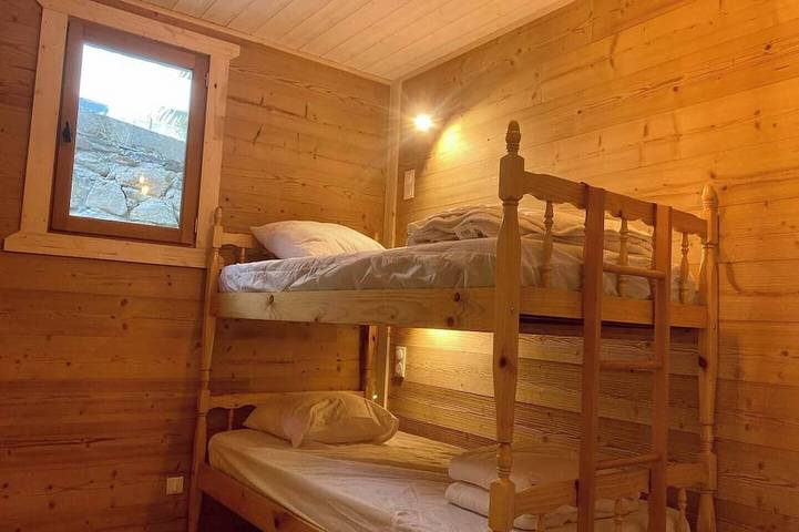 Gîte pour 6 personnes, avec terrasse et jardin à Égat - 2