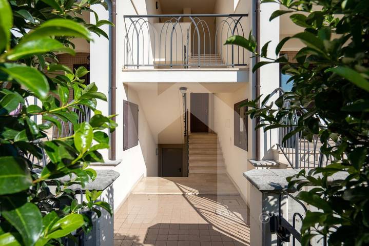 Gîte pour 6 personnes, avec piscine et balcon/terrasse à Pineto - 3