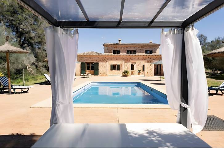 Exclusiva villa en Mallorca para 12 personas: Piscina, jardín y jacuzzi in Sancellas, Interior de Mallorca