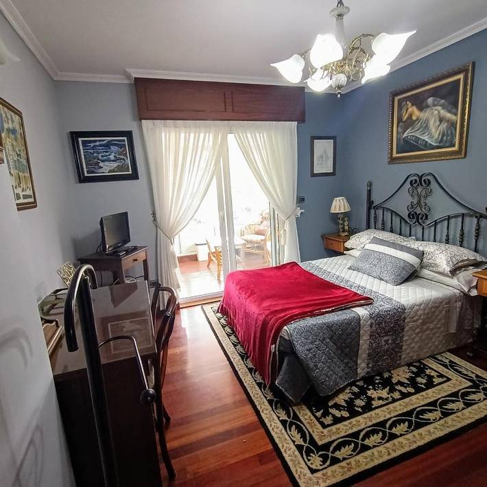 Tienda para 2 personas, con Jacuzzi y Terraza además de Jardín y Vistas en Mugardos