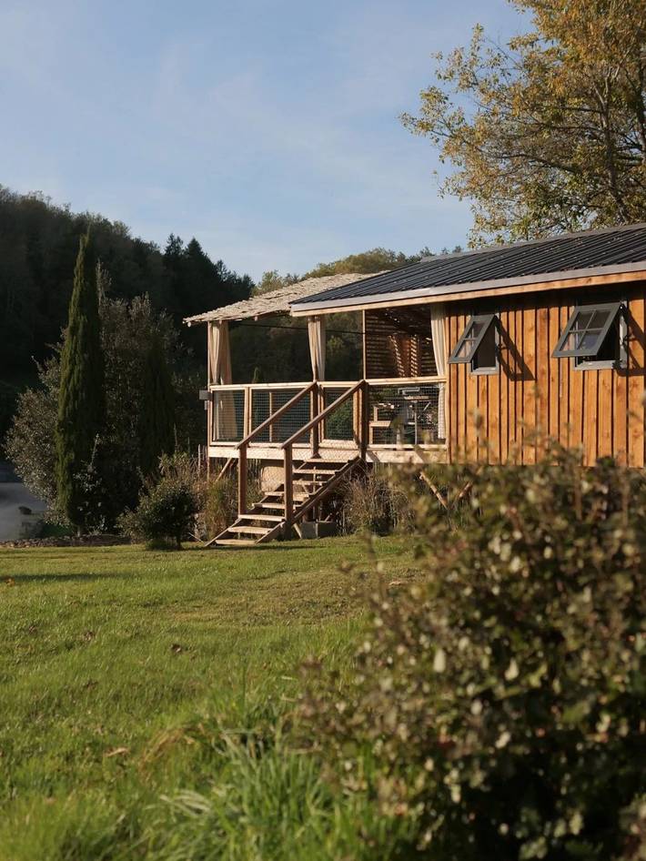 Mobil home pour 3 personnes, avec bassin pour enfant et jacuzzi en Dordogne - 3