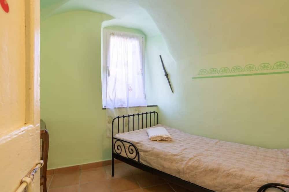 Ganze Wohnung, Ferienwohnung Verde in Vasia, Riviera di Ponente