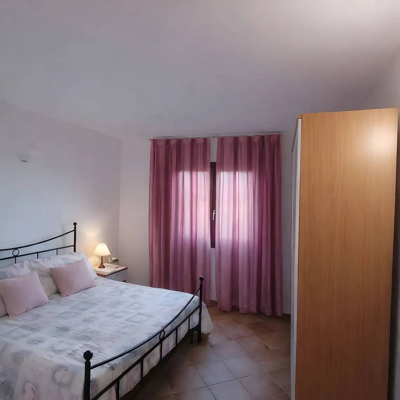 Appartamento intero, Appartamento 'Lu Sulianu- T2' con Terrazza Privata, Giardino Privato e Aria Condizionata in Porto Ottiolu, Budoni