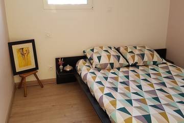 Gîte pour 4 personnes, avec jardin et terrasse à Blauvac