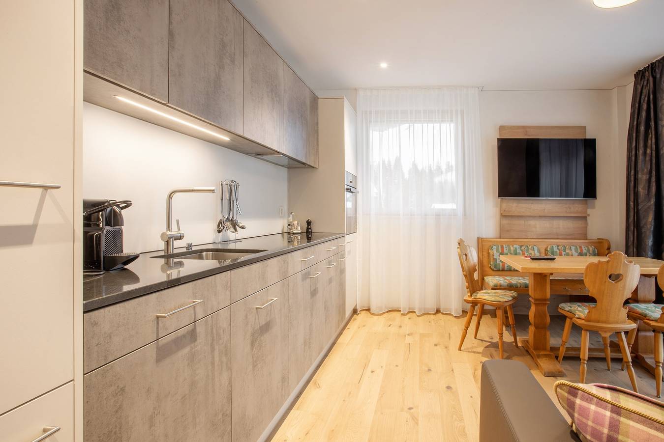 Entire holiday apartment, Ferienwohnungen Tannenboden - Holiday apartment Tannenboden #28 in Flums, Chur Rhine Valley