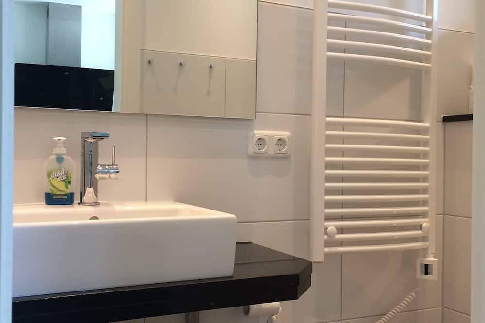 Ferienhaus \"Zislowunderbar\" 150m zum Plauer See mit eigener Terrasse in Zislow, Plauer See