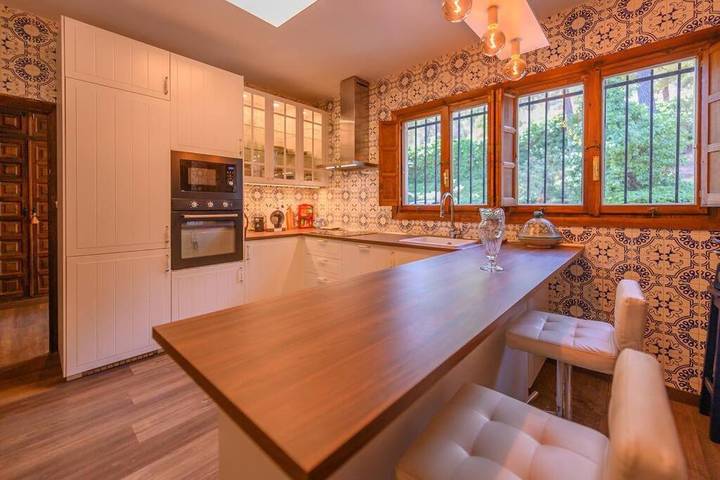 Casa rural para 20 personas, con piscina y jardín además de vistas al lago y vistas, Se admiten mascotas en Cuenca del Alberche - 3