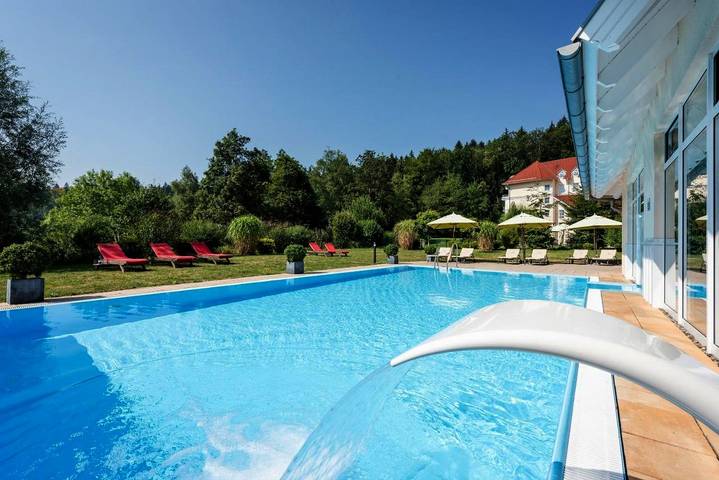 Hôtel pour 2 personnes, avec sauna et piscine ainsi que jardin et jacuzzi à Ottobeuren