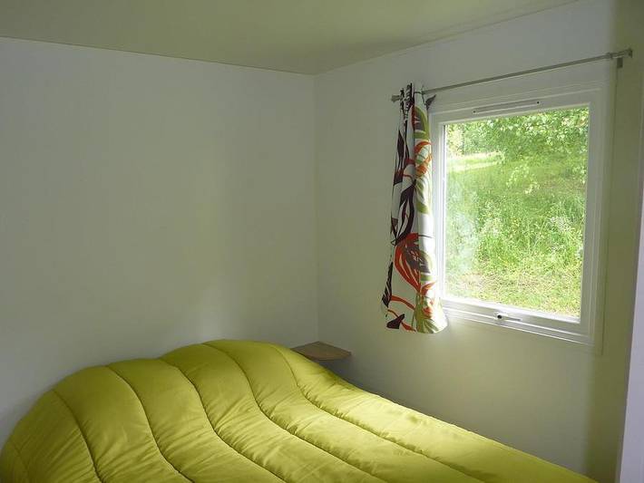 Mobil home pour 6 personnes, avec piscine et bassin pour enfant dans Val-de-Sos - 3