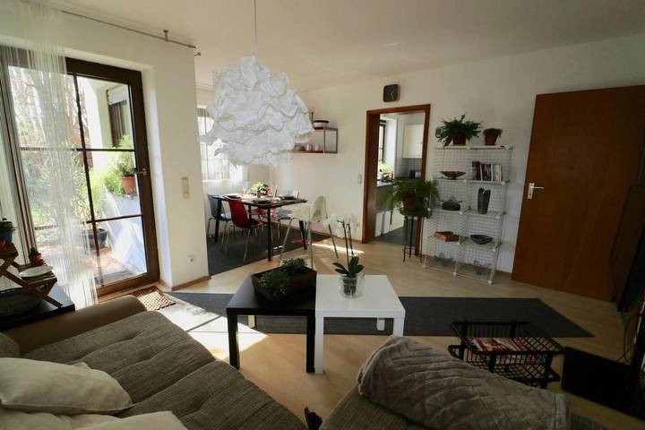 Ferienwohnung für 3 Personen, mit Garten