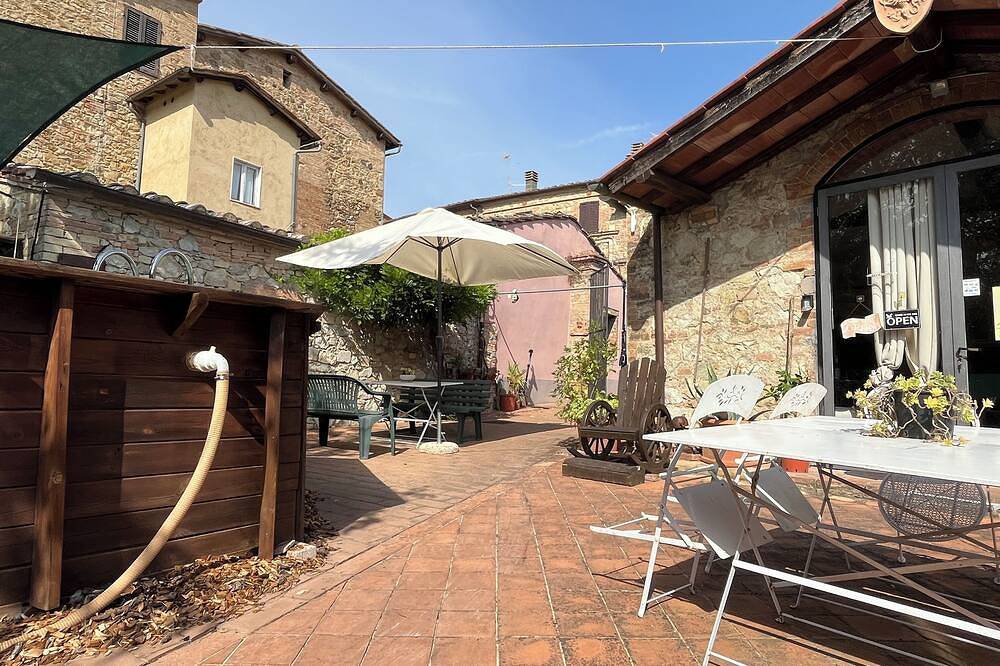 Appartamento \"Il noce\" in Murlo, Siena e dintorni