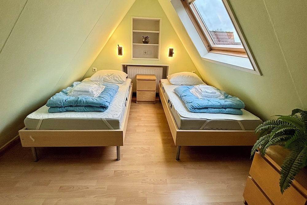Geräumiges Landhaus mit Whirlpool und großem Garten - perfekt zum Entspannen in Drenthe