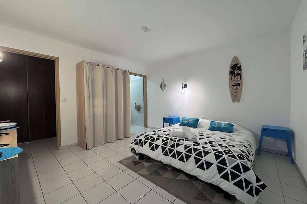 Entire apartment, Dauphin Aparthotel - Kiwi Residence in Aytré, La Rochelle region