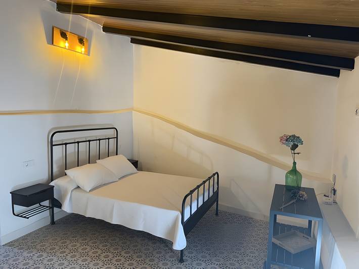 Vacation Home 'La Casa del Castillo' with Private Terrace, Wi-Fi & Air Conditioning