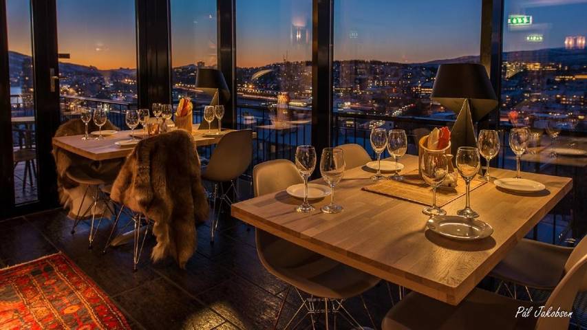 Hôtel pour 5 personnes, avec terrasse et vue, animaux acceptés dans Narvik