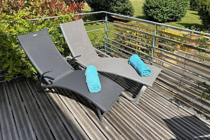 Location de vacances pour 2 personnes, avec vue ainsi que balcon et jardin à Pléguien - 3