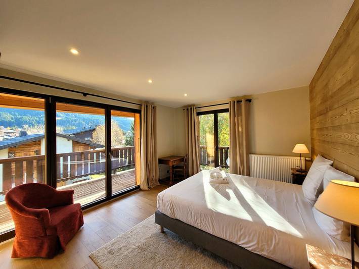 Renoviertes Familienchalet, zentrumsnah, 12 Personen, Parkplatz, Wifi in Les Gets, Les Portes du Soleil