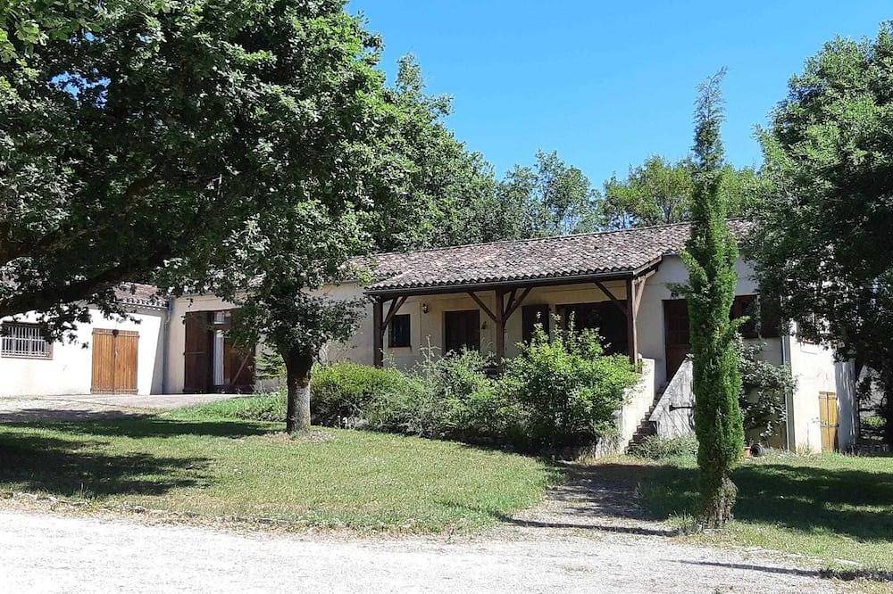 Gîtes de France® - Le Domaine de Cazes in Pradines, Quercy