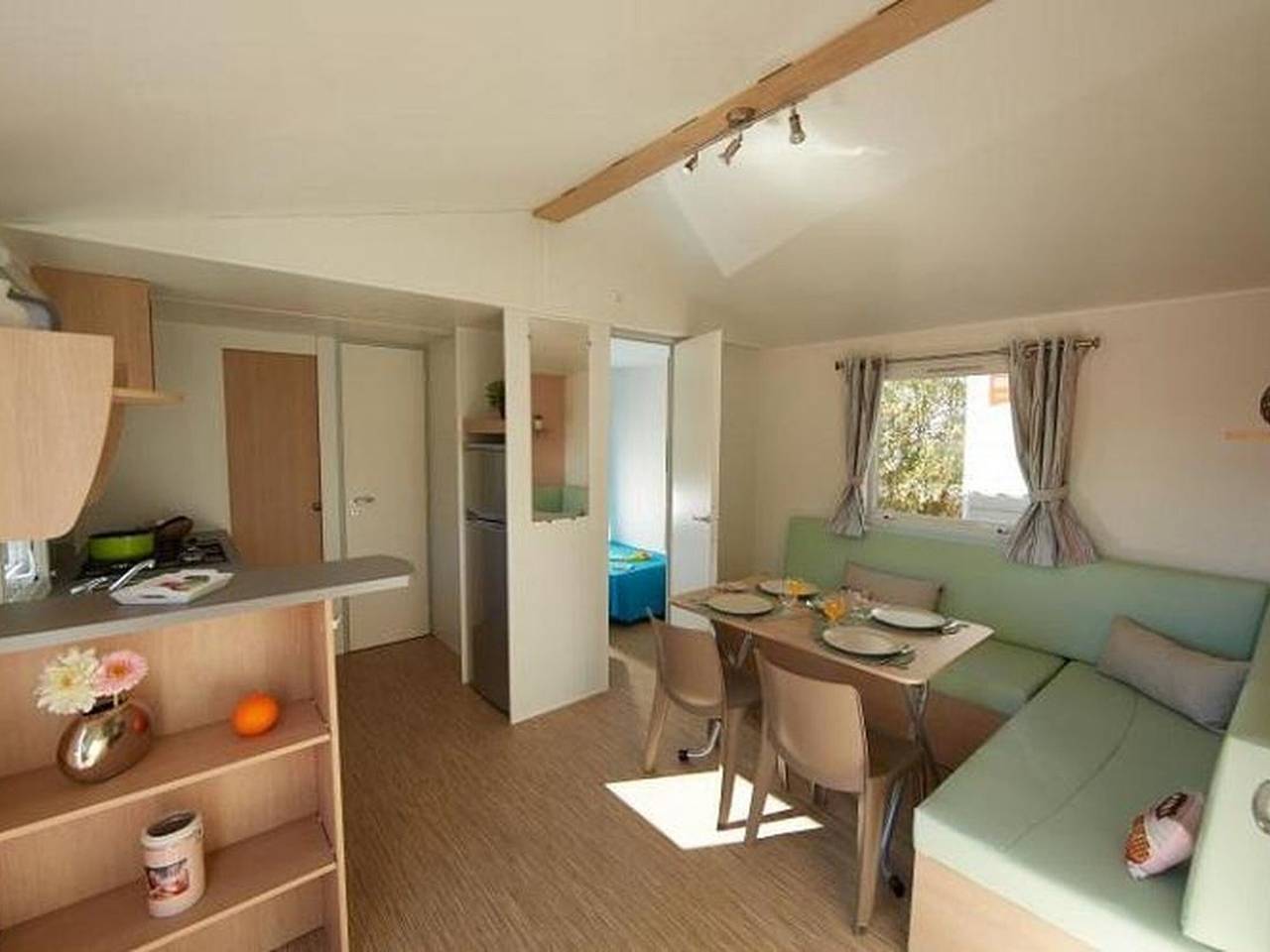 Mobil-home Confort pour 6 pers. à Chazelles-sur-Lyon in Chazelles-sur-Lyon, Montbrison