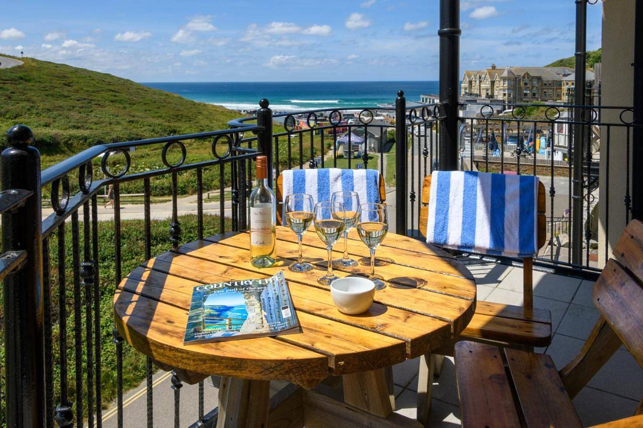 Entire apartment, One-Bedroom Apartment (Twin Beds) in Watergate Bay, Newquay