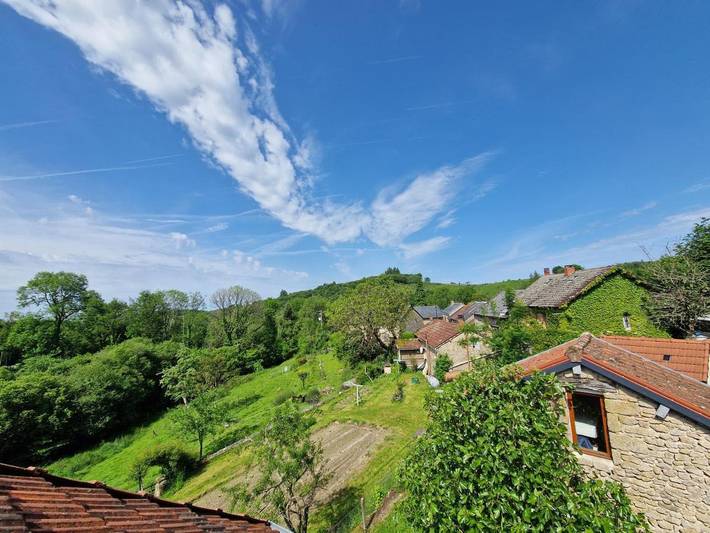 Gîte pour 4 personnes, avec jardin ainsi que vue et piscine, animaux acceptés dans Jabreilles-les-Bordes