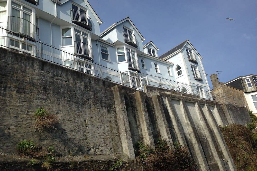 Apartamento entero, Lovely Flat En West Looe Con Espectacular Mar Y Harbour Views in Looe, Cornualles