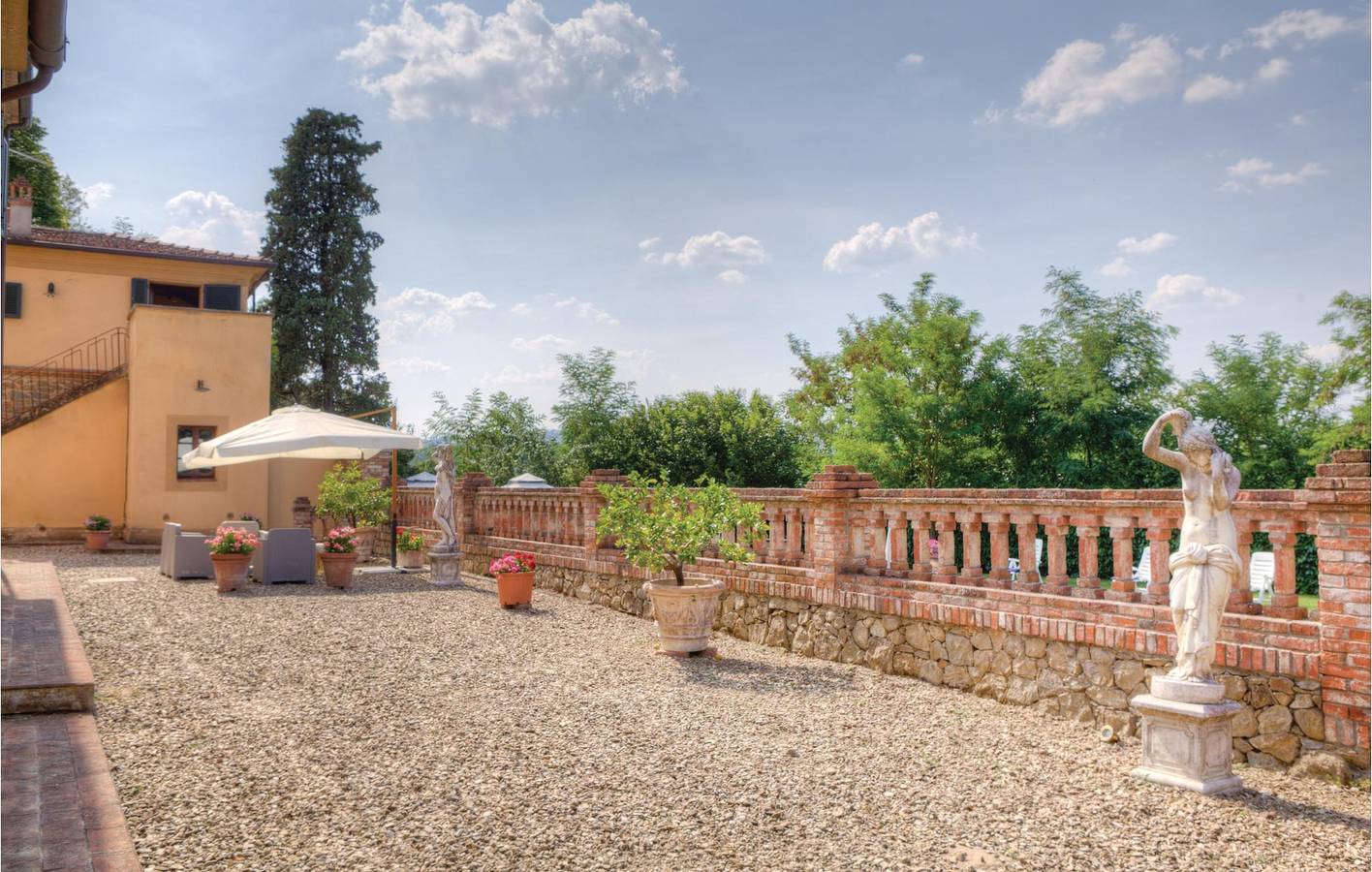 Garten-Pool-Apartment - Flussblick in Foiano della Chiana, Chianti