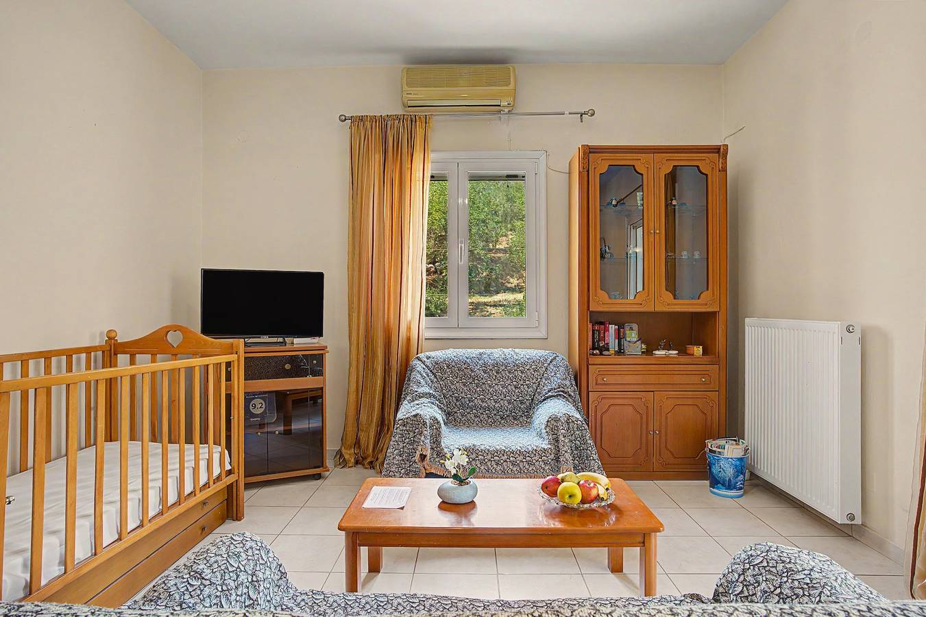 Apartamento entero, Apartamento 'Dimitra Prive Romantic' con vistas a la montaña, Wi-Fi y aire acondicionado in Lasithi