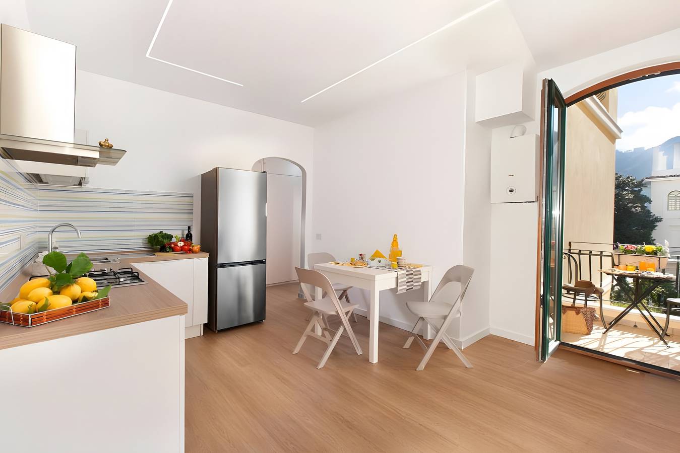 Apartamento entero, Apartamento 'Sorrento Luxury 1' con balcón, Wi-Fi y aire acondicionado in Sorrento, Provincia de Nápoles