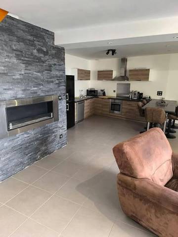 Gîte pour 4 personnes, avec terrasse et vue à Chavot-Courcourt