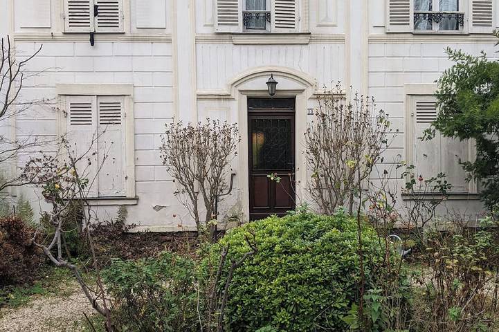 Location de vacances pour 2 personnes, avec Jardin à Neuilly-sur-Marne