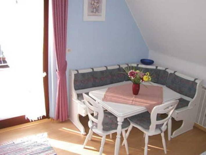 Ferienwohnung für 4 Personen, mit Terrasse und Ausblick in Amorbach - 3