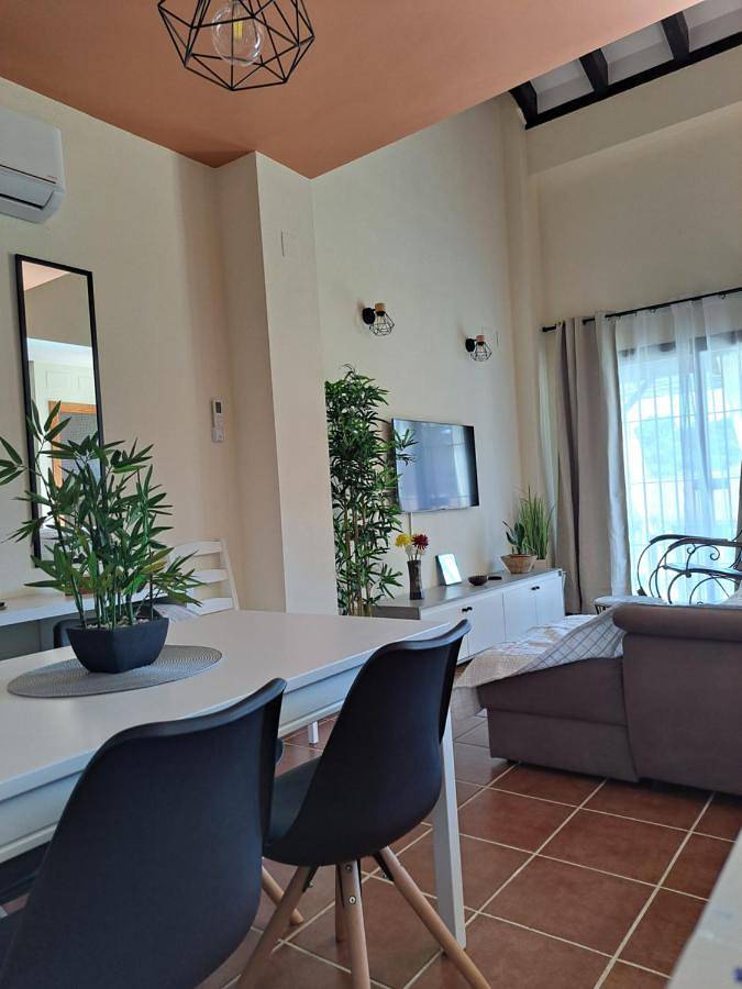 Casa rural para 4 personas, con Balcón y Terraza además de Jardín y Piscina en El Ronquillo - 4