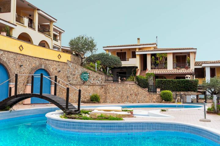 Gîte pour 4 personnes, avec balcon à Villasimius