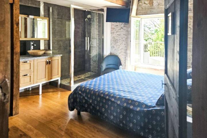 Location de vacances pour 10 personnes, avec jardin et piscine à Montredon-Labessonnié - 2