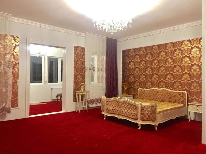Ferienwohnung für 12 Personen, mit Terrasse und Garten sowie Ausblick